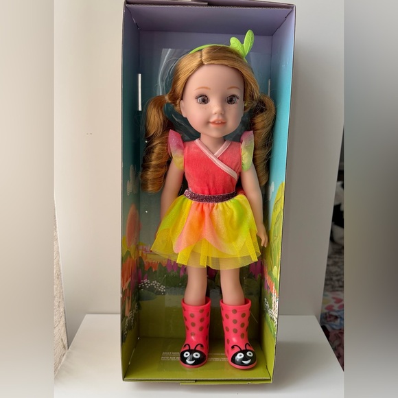 AMERICAN GIRL WELLIEWISHERS WILLA DOLL